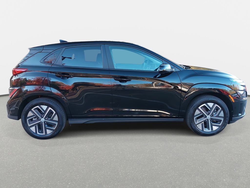 New 2023 Hyundai Kona SEL image 4