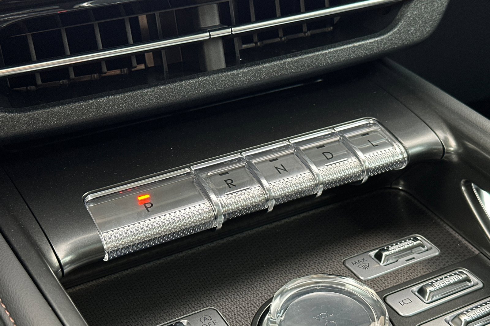 New 2026 Lincoln Nautilus Premier w/ Equipment Group 102A image 21