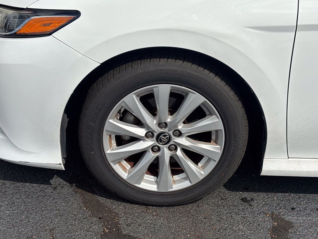 Used 2020 Toyota Camry LE FWD image 24
