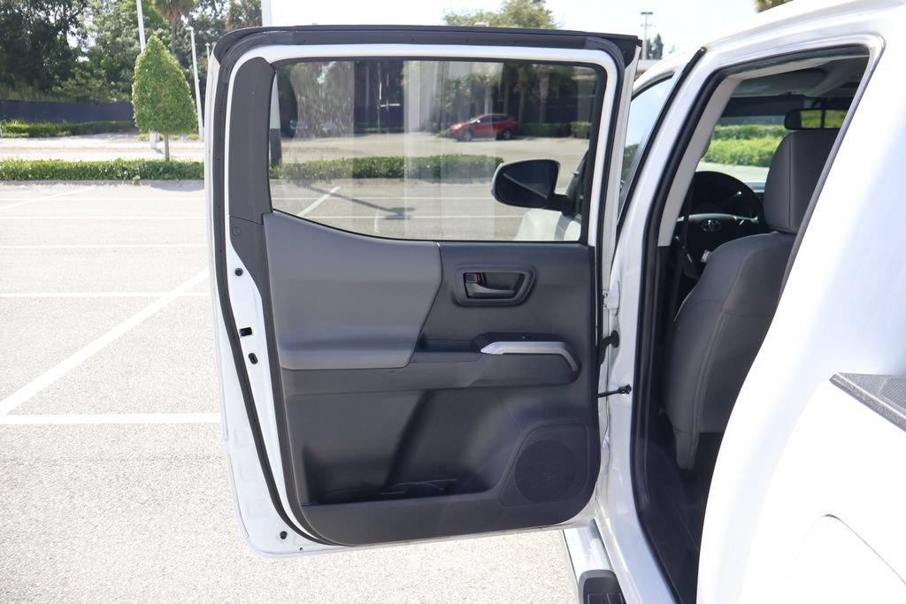 Certified 2022 Toyota Tacoma SR5 w/ Technology Package RWD image 21