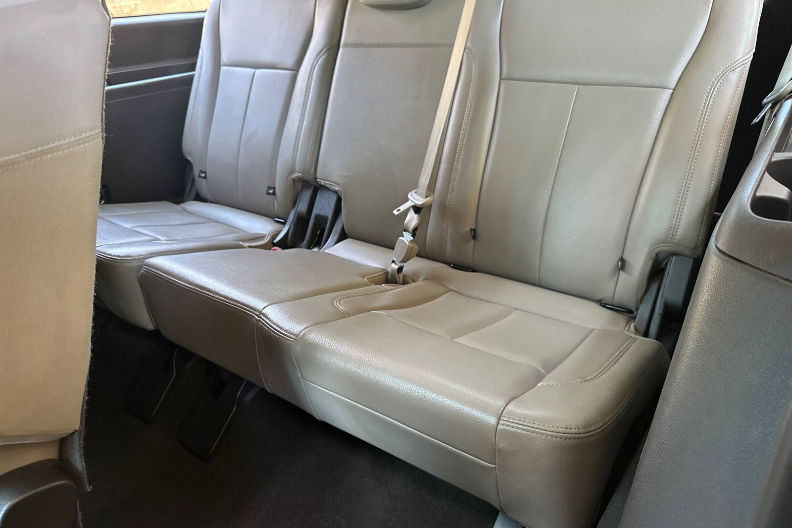 Used 2019 Ford Expedition XLT w/ Equipment Group 202A RWD image 34