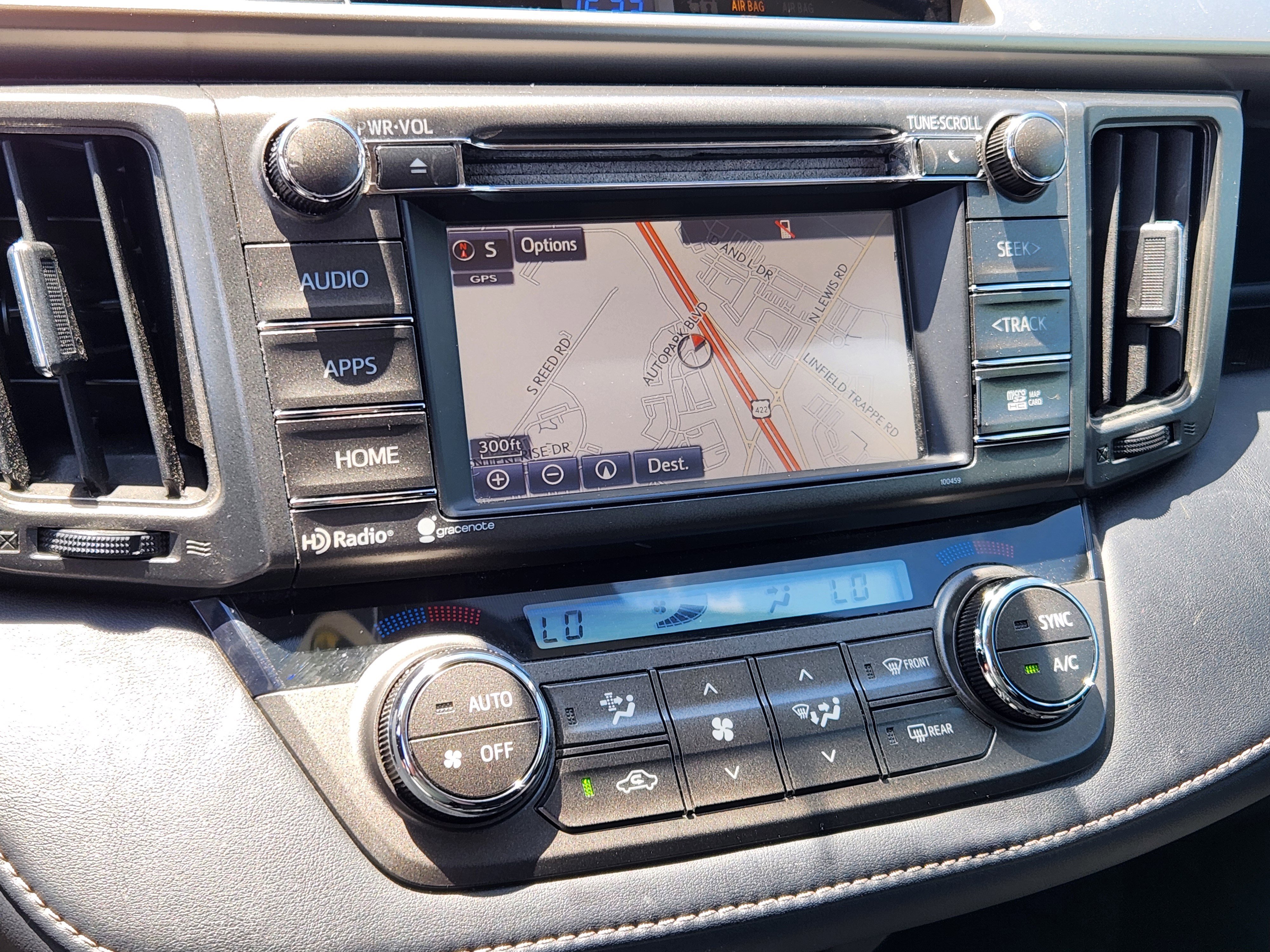 Used 2014 Toyota RAV4 XLE w/ Preferred Accessory Package AWD/4WD image 20