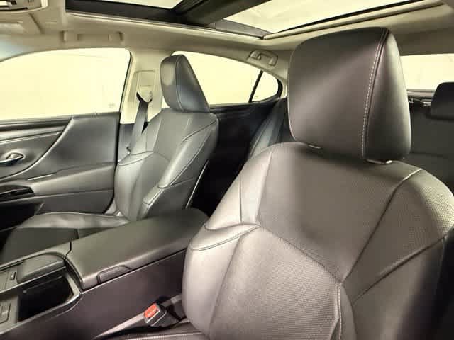 Used 2022 Lexus ES 350 w/ Premium Package FWD image 17
