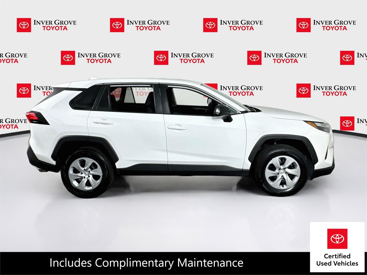 Certified 2025 Toyota RAV4 LE AWD/4WD image 4