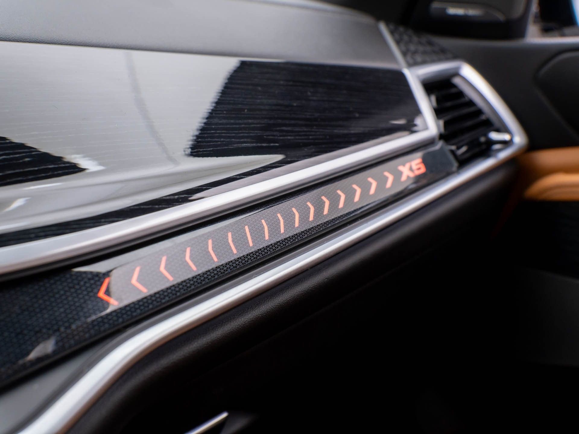 Used 2024 BMW X5 xDrive40i w/ M Sport Package image 30