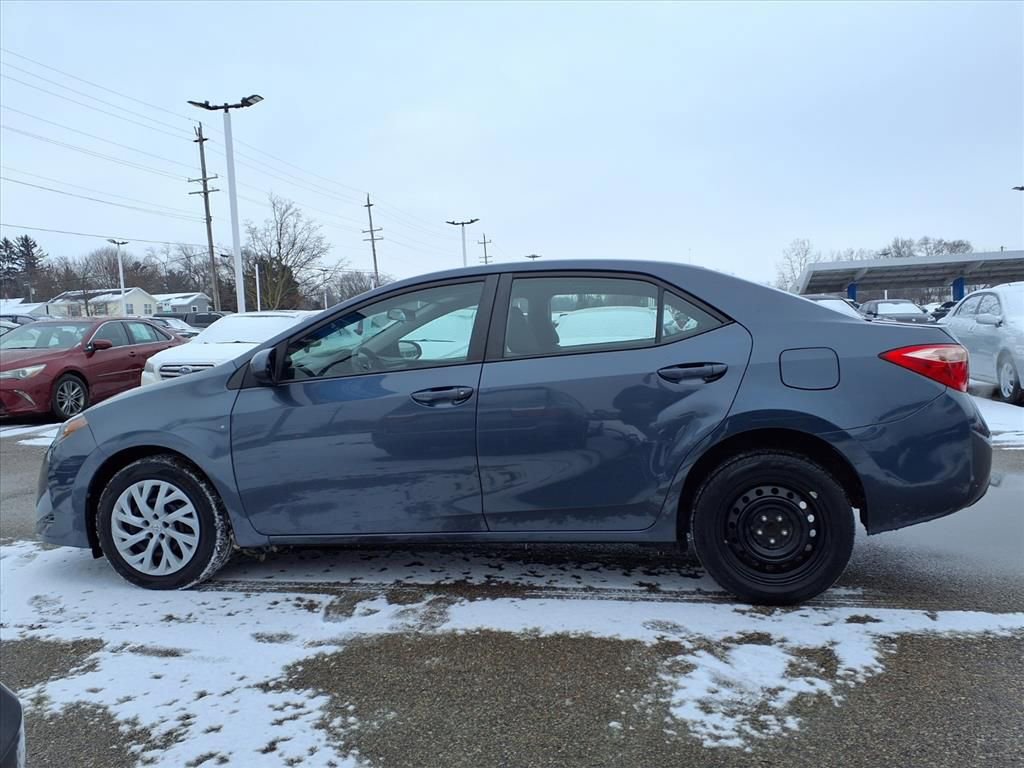 Used 2017 Toyota Corolla L image 8