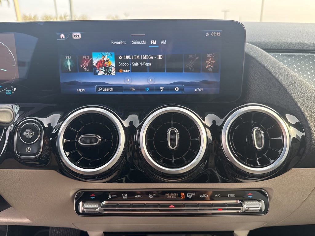 Used 2025 Mercedes-Benz GLA 250 4MATIC image 25