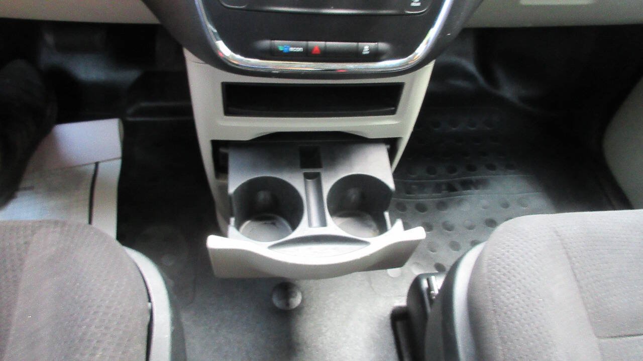 Used 2014 RAM C/V Tradesman FWD image 31