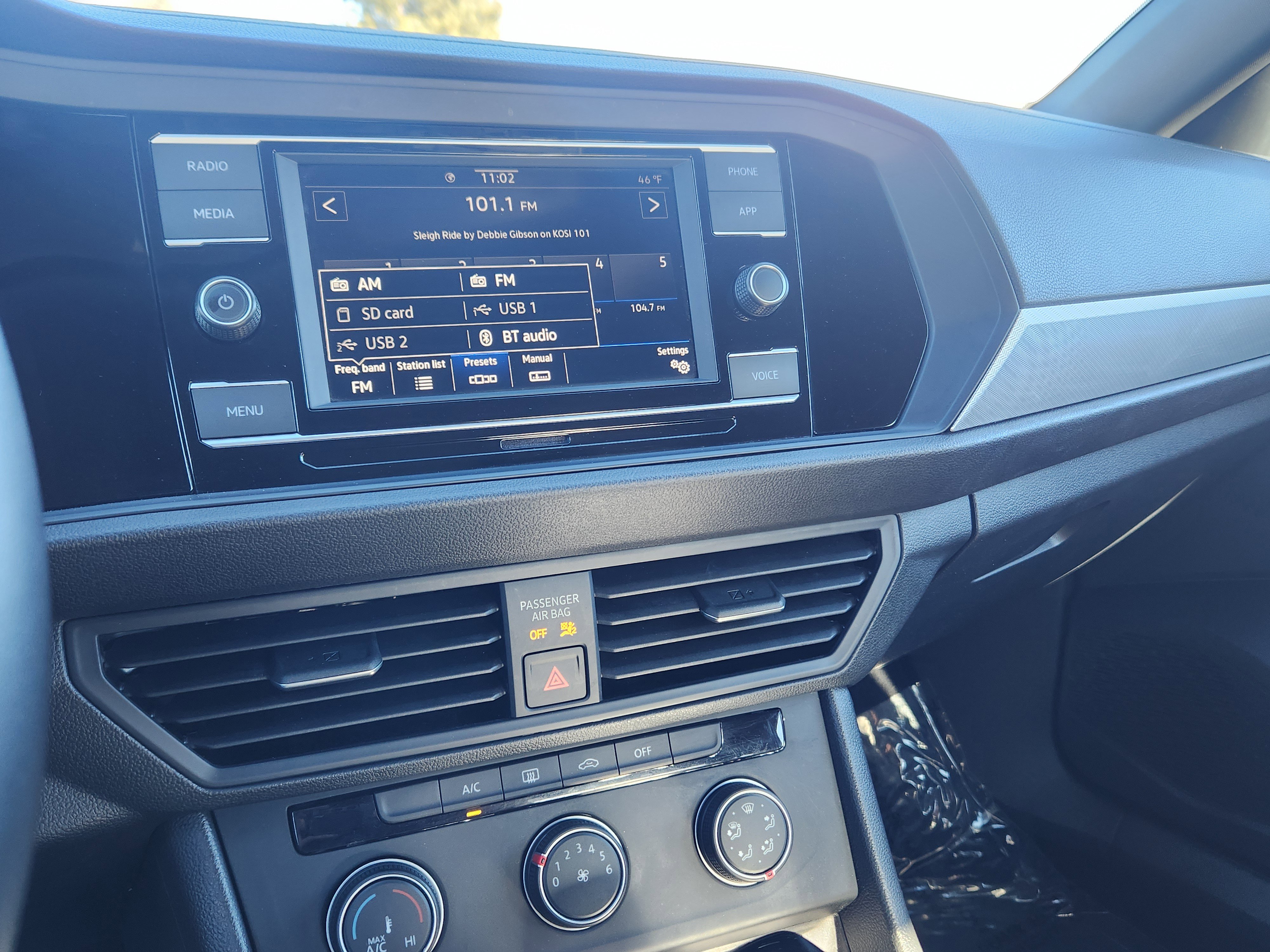 Used 2023 Volkswagen Jetta Sport image 11