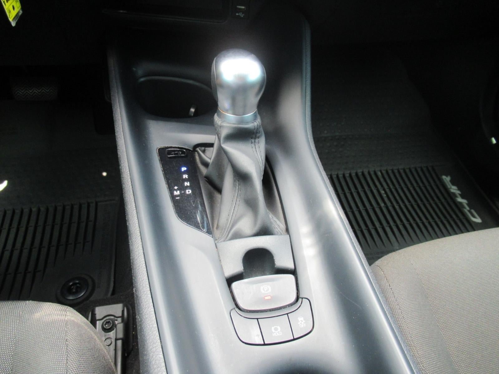Used 2020 Toyota C-HR LE FWD image 26