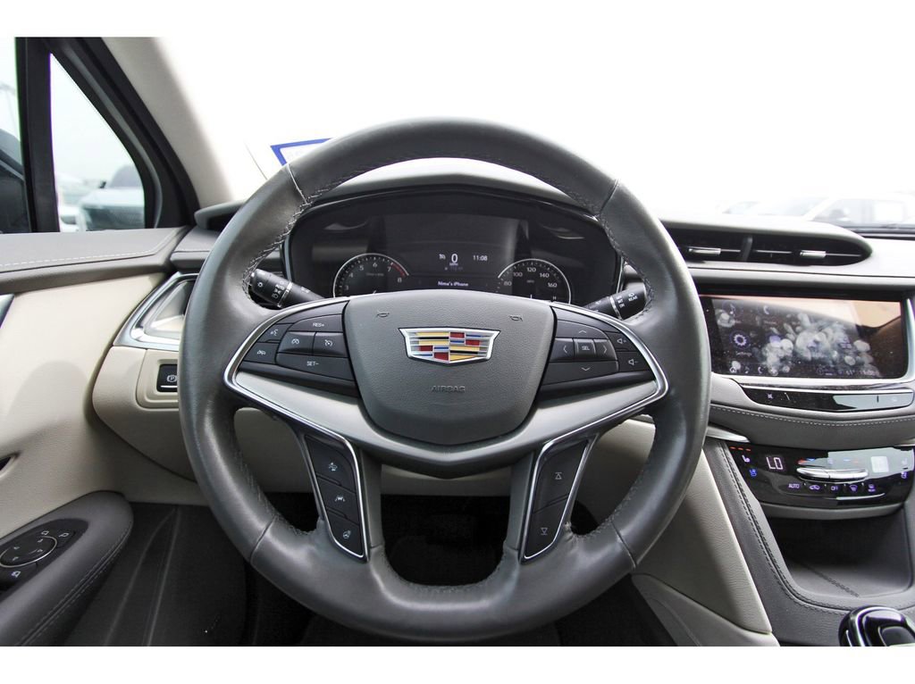Certified 2022 Cadillac XT5 Premium Luxury image 9