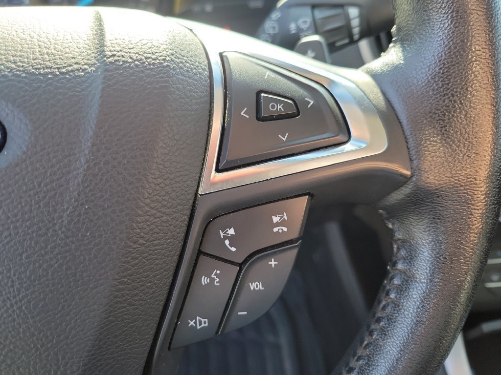 Used 2019 Ford Edge SEL AWD/4WD image 25