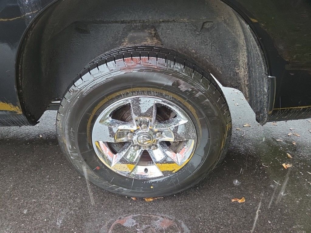 Used 2024 RAM 1500 Classic SLT image 10