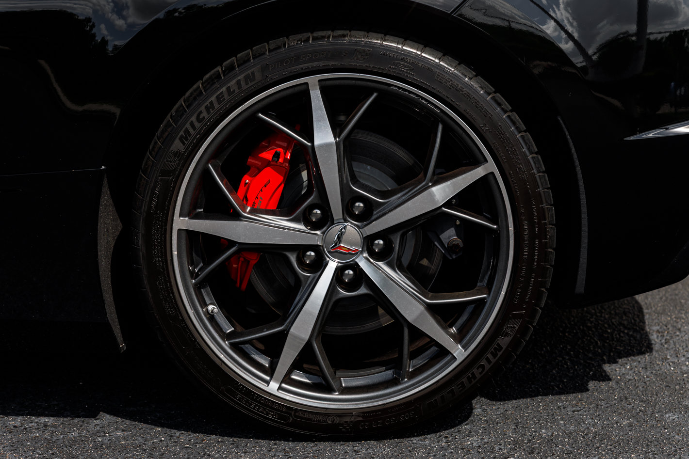Used 2022 Chevrolet Corvette Stingray Premium Conv w/ Z51 Performance Package RWD image 12