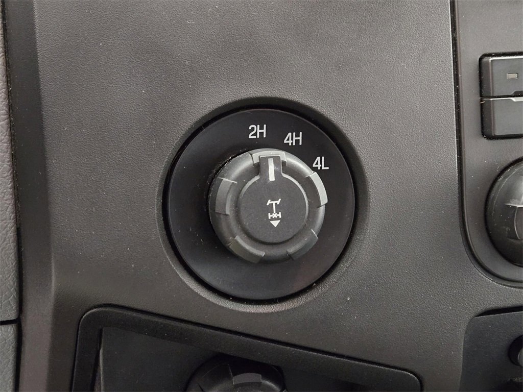 Used 2011 Ford F250 XL w/ Skid Plate Pkg image 30