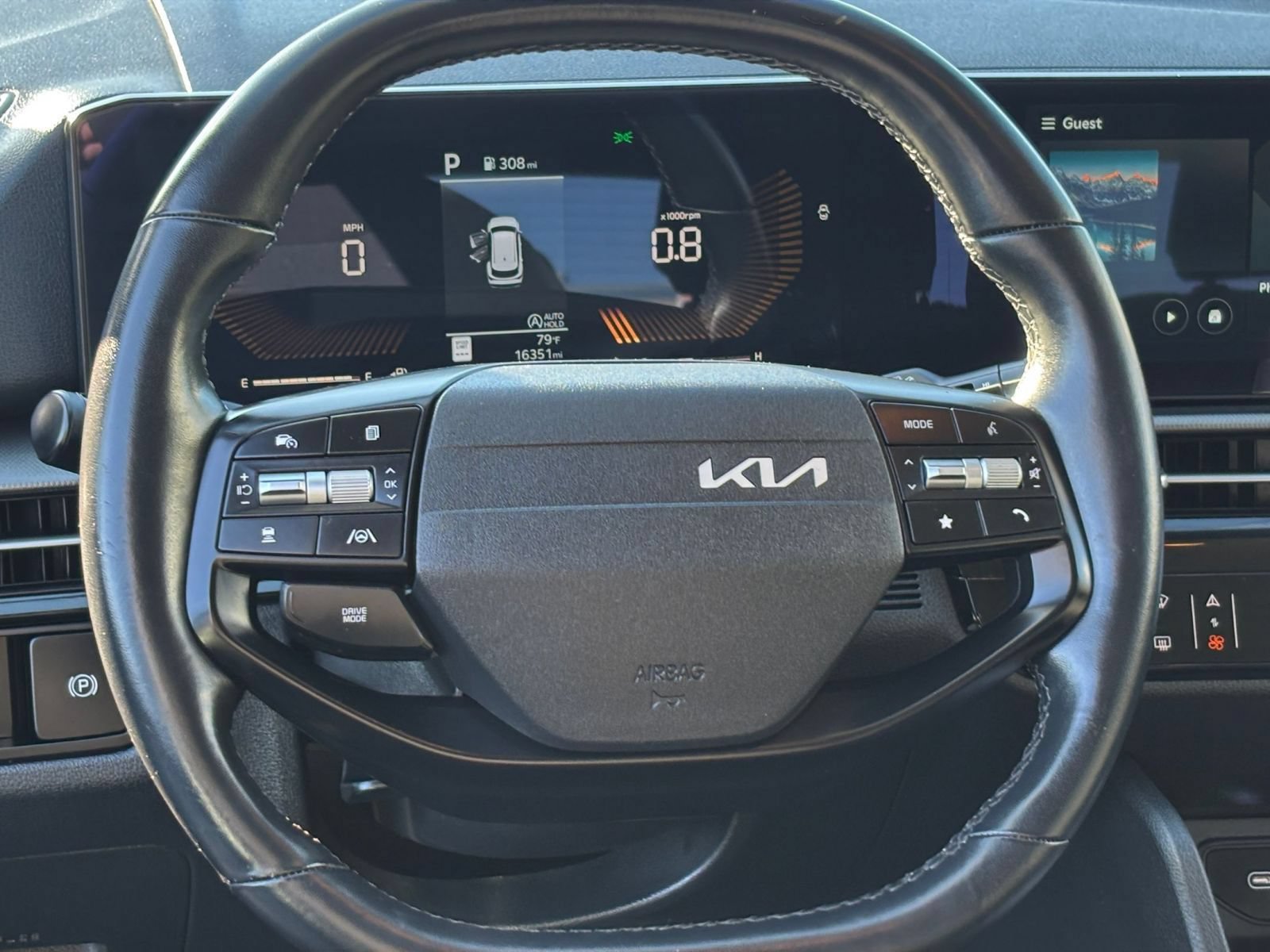 Used 2026 Kia Sportage LX FWD image 28