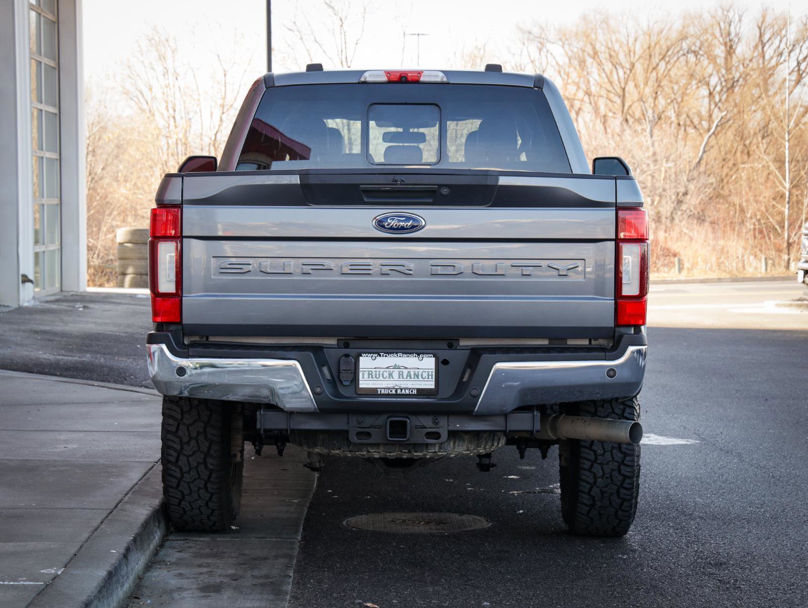 Used 2021 Ford F250 Lariat w/ Tremor Off-Road Package image 4