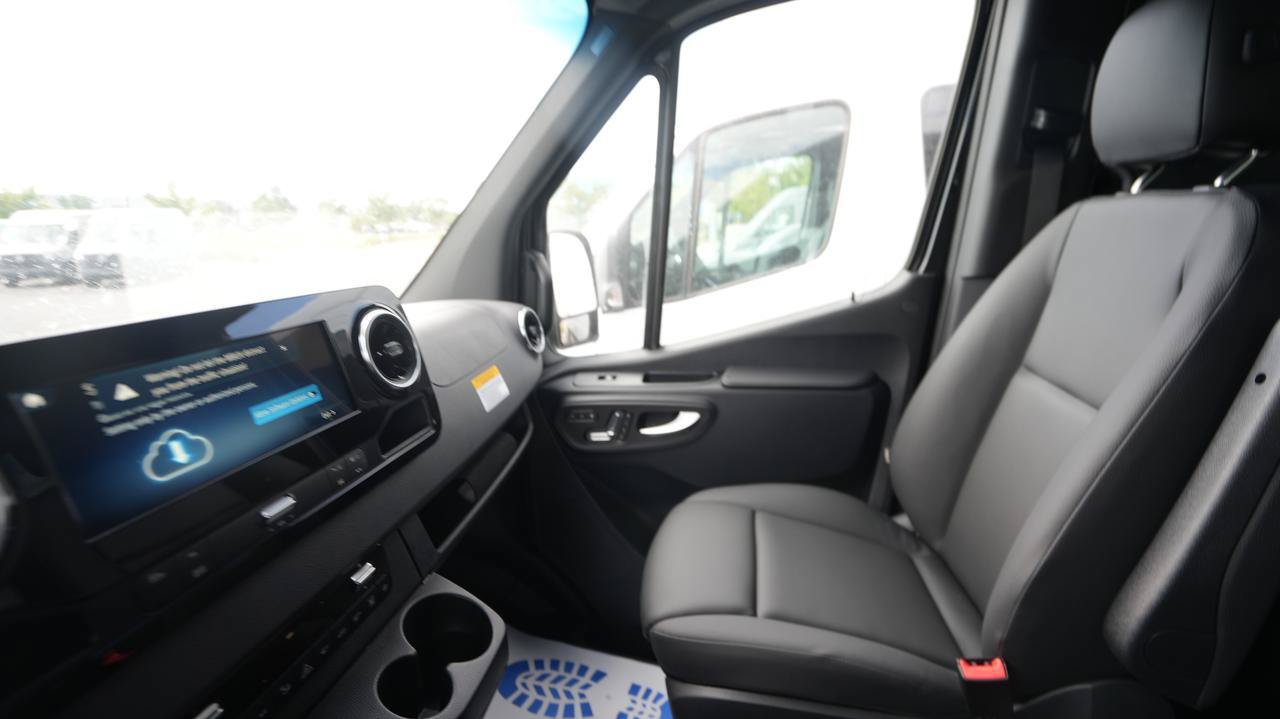 New 2026 Mercedes-Benz Sprinter 2500 image 15