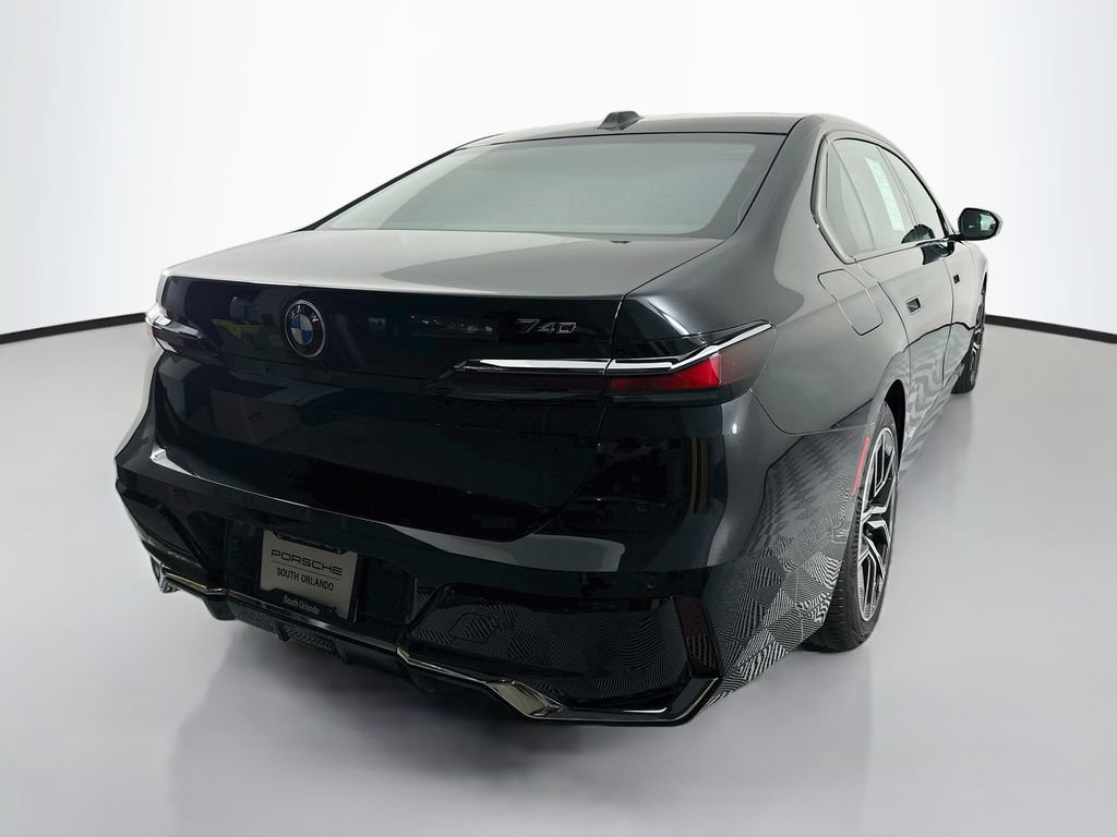 Used 2023 BMW 740i RWD image 9
