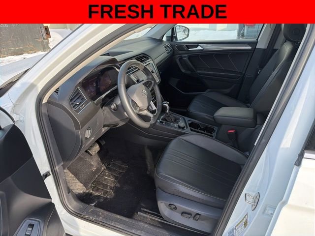 Used 2022 Volkswagen Tiguan SE image 11