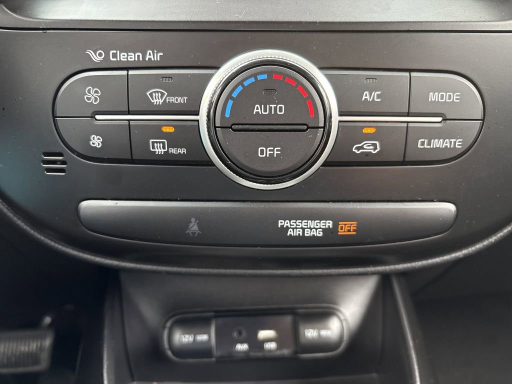 Used 2018 Kia Soul + FWD image 20