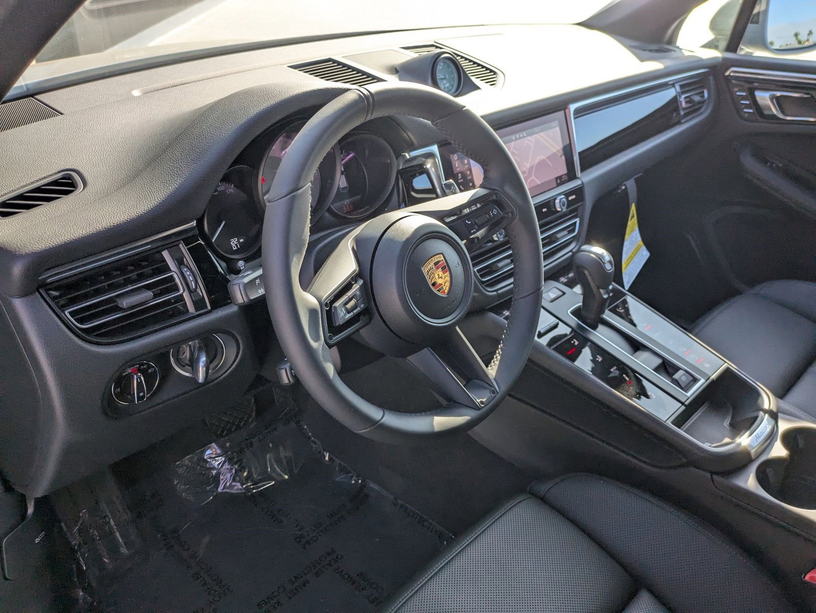 New 2025 Porsche Macan S image 4