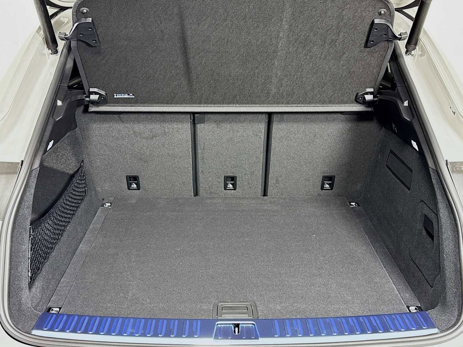 New 2025 Porsche Cayenne image 28