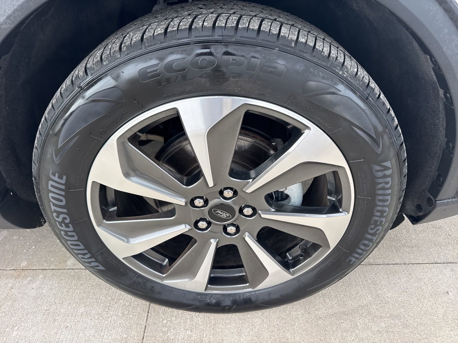 Certified 2024 Ford Escape Platinum w/ Premium Technology Package image 21