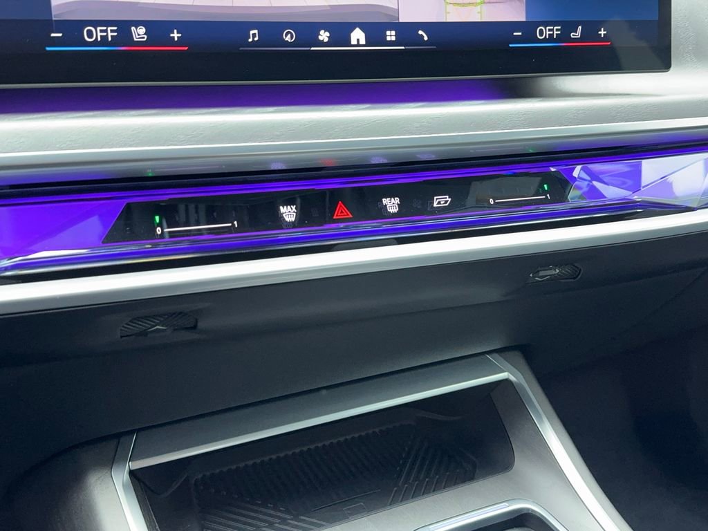 Used 2023 BMW 740i 740i M SPORT,NAV,CAM,PANO,HEAD image 31