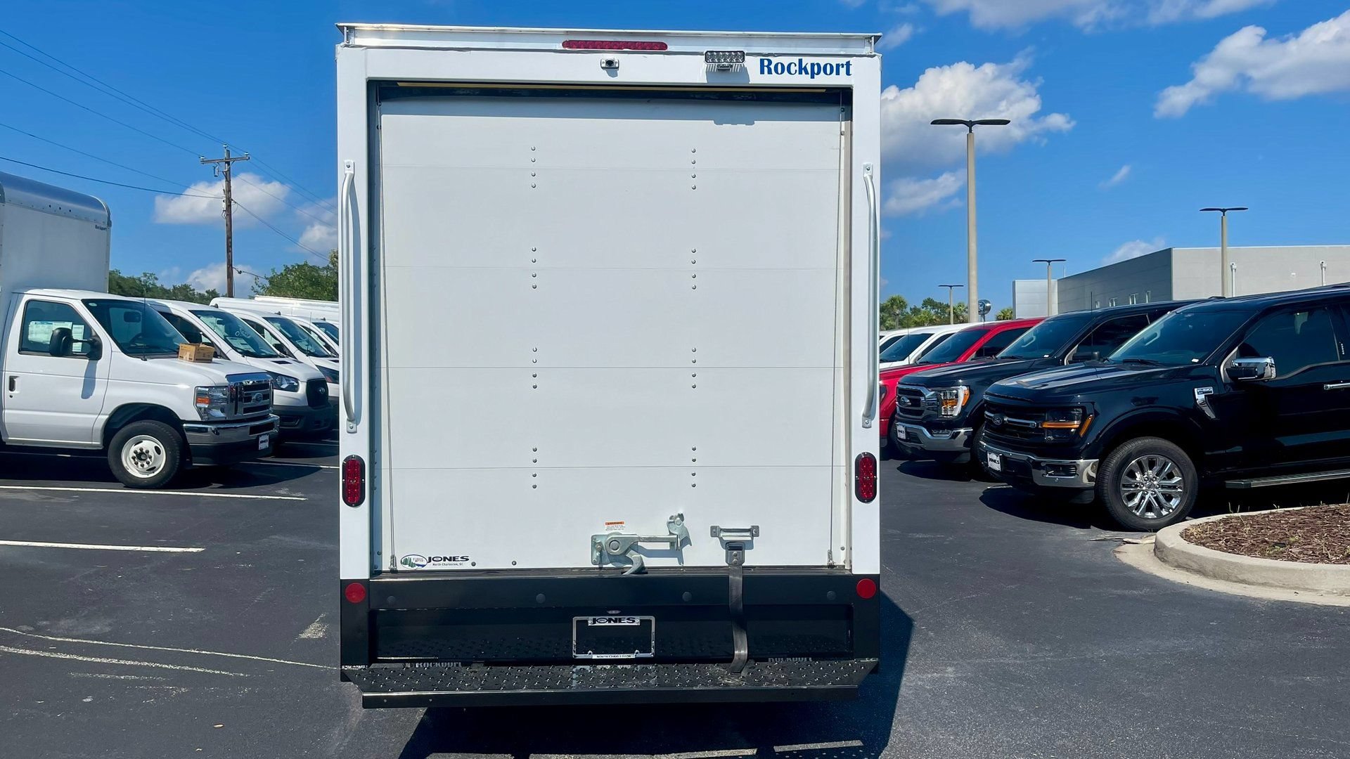 New 2025 Ford E-350 and Econoline 350 Super Duty w/ Power Equipment Group RWD image 8