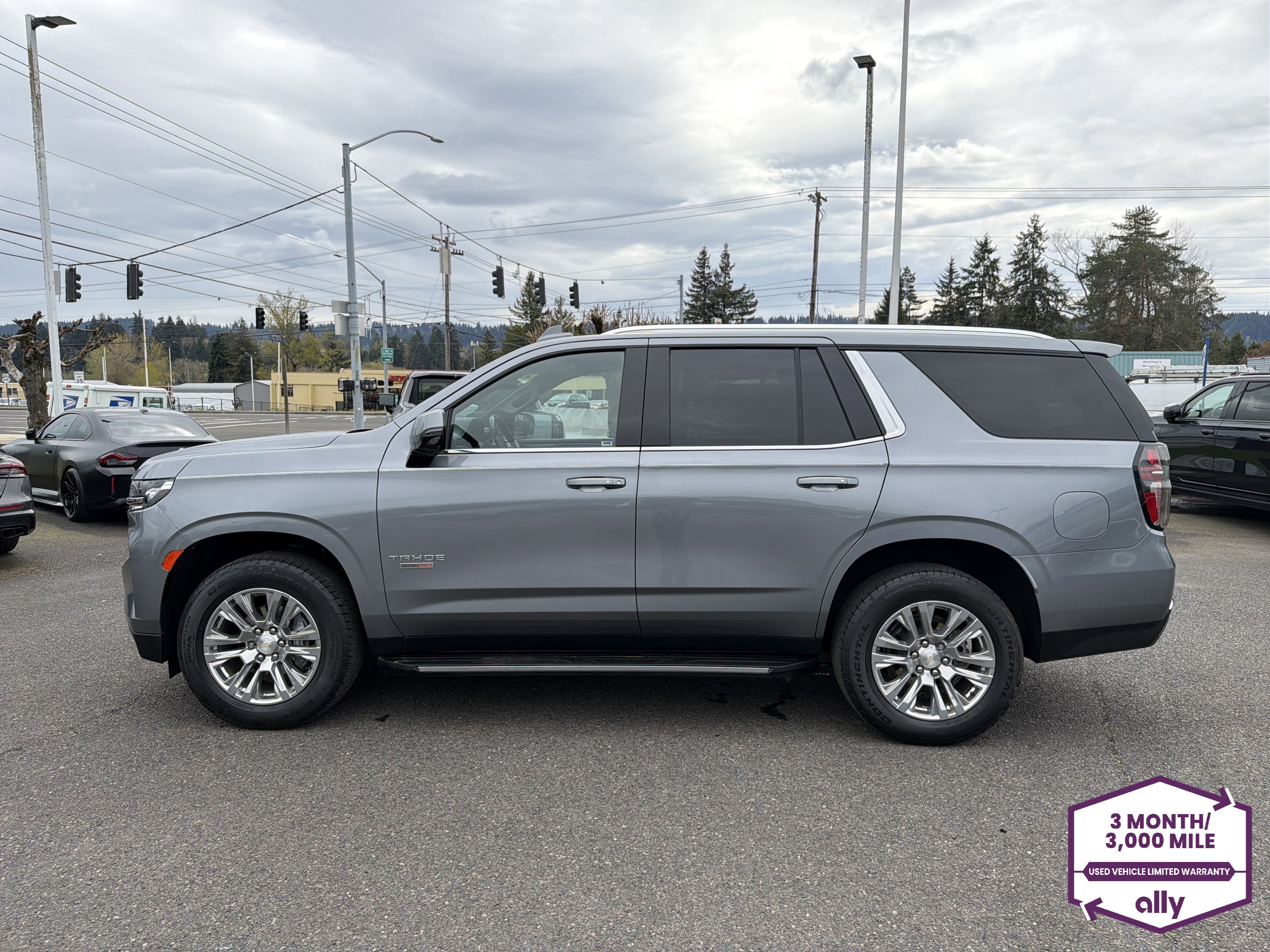 Used 2022 Chevrolet Tahoe LT w/ Luxury Package image 2