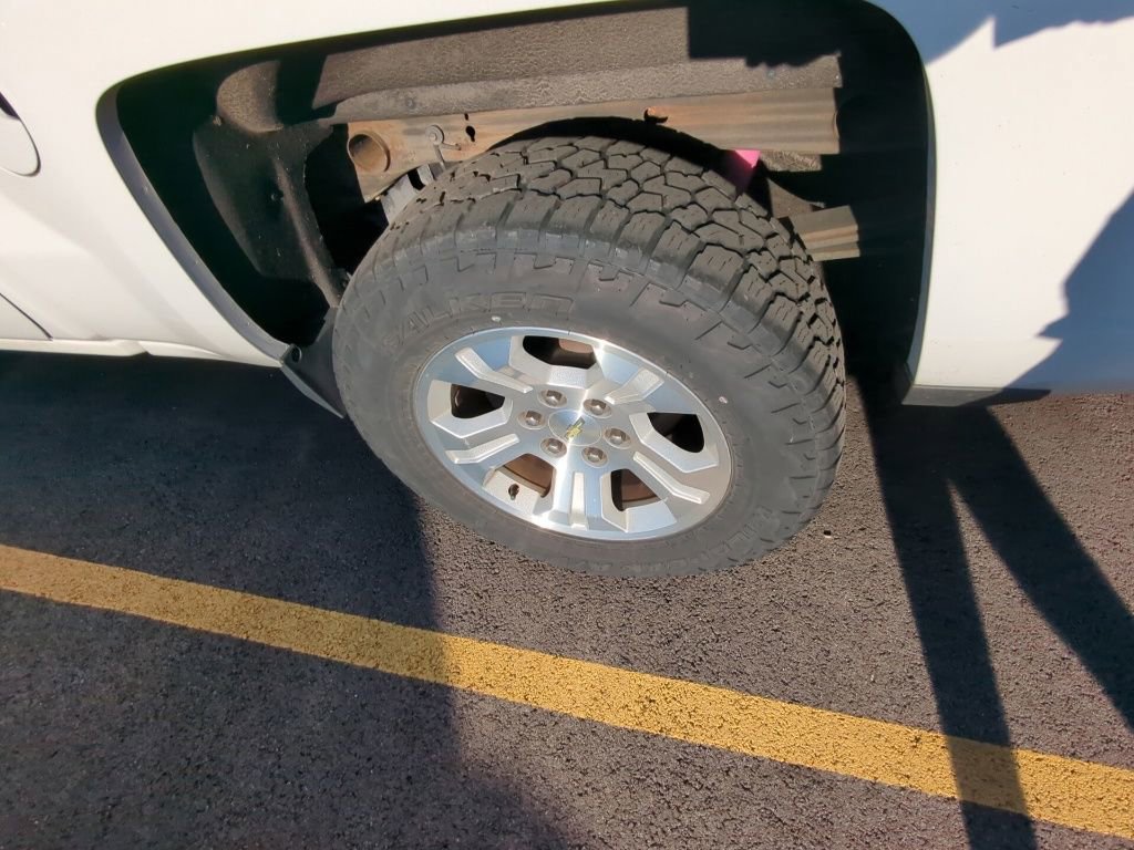 Used 2015 Chevrolet Silverado 1500 LT w/ All Star Edition AWD/4WD image 5