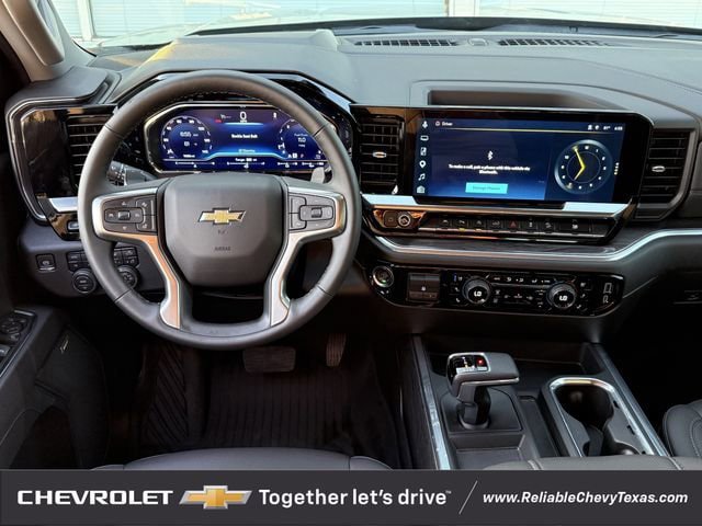 Used 2025 Chevrolet Silverado 1500 LTZ AWD/4WD image 13