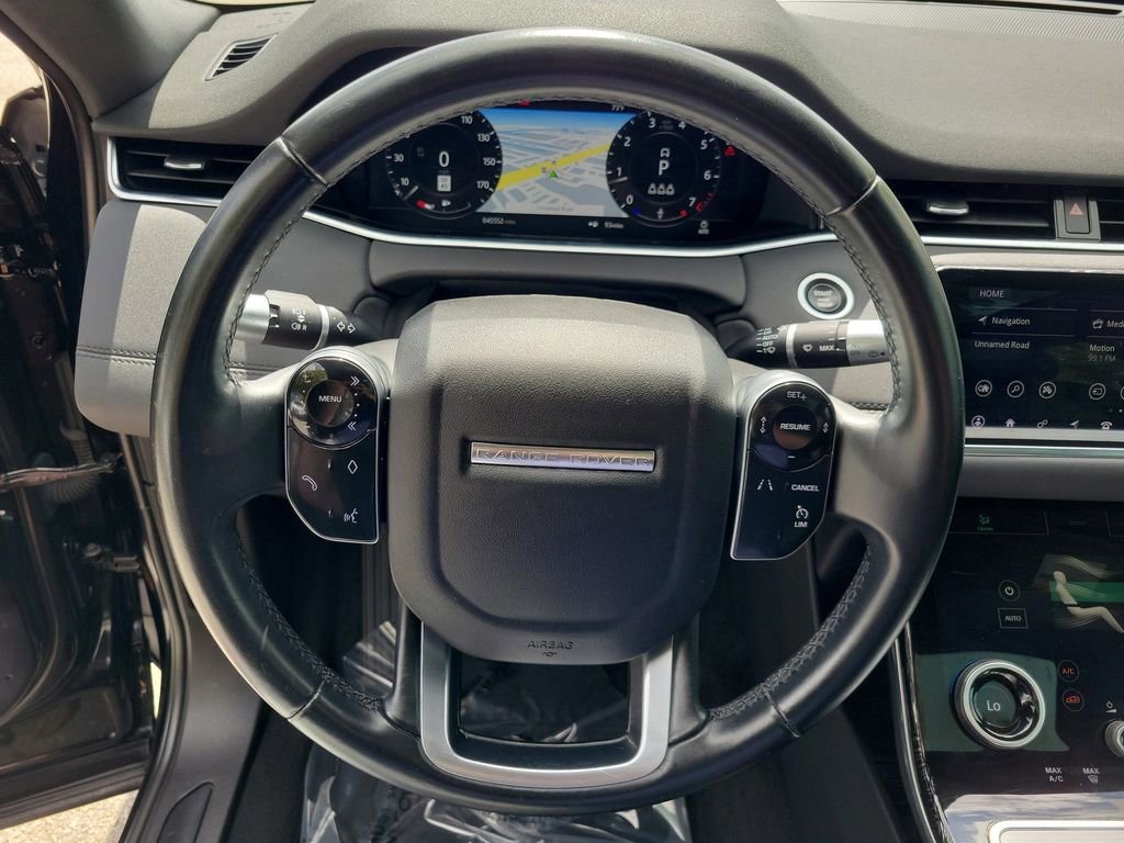 Used 2020 Land Rover Range Rover Evoque SE image 32