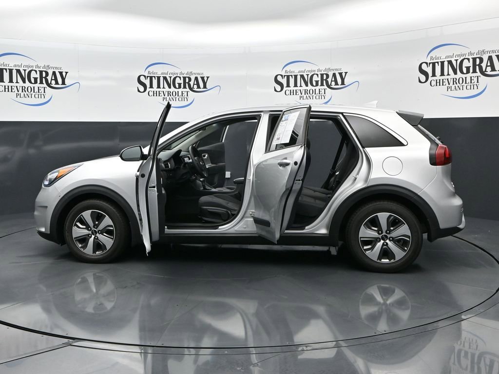 Used 2018 Kia Niro FE image 28