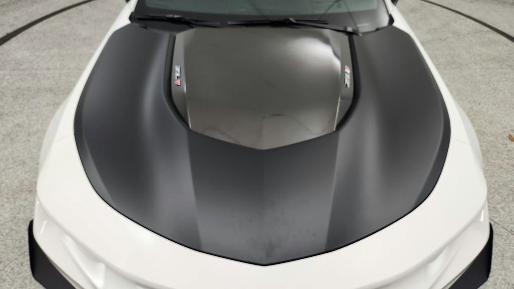 Used 2021 Chevrolet Camaro ZL1 RWD image 12