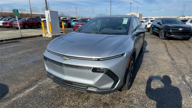 New 2026 Chevrolet Equinox EV LT image 5