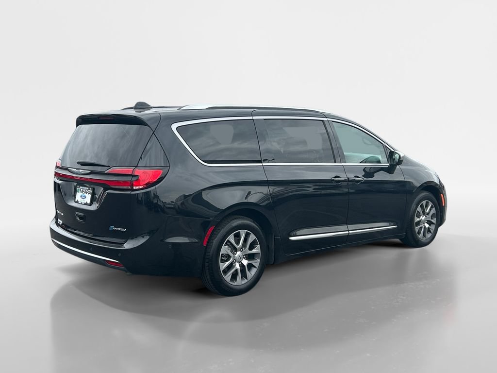 Used 2021 Chrysler Pacifica Pinnacle FWD image 5