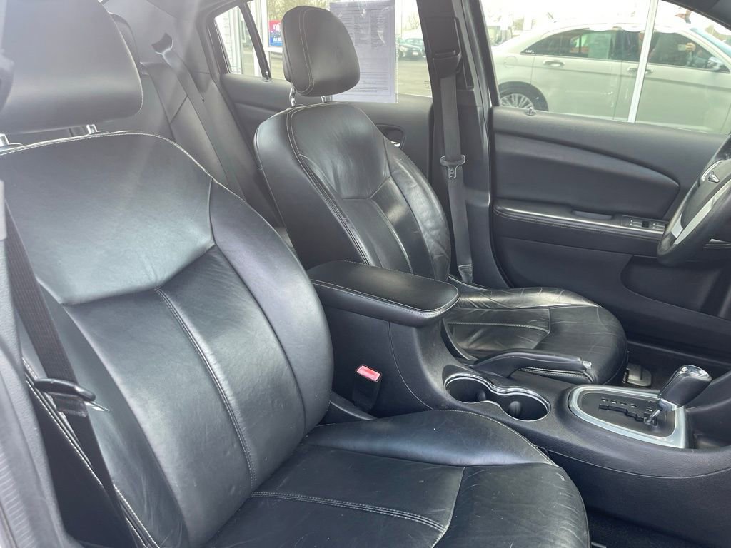Used 2013 Chrysler 200 Limited w/ Sun/Sound Group image 23