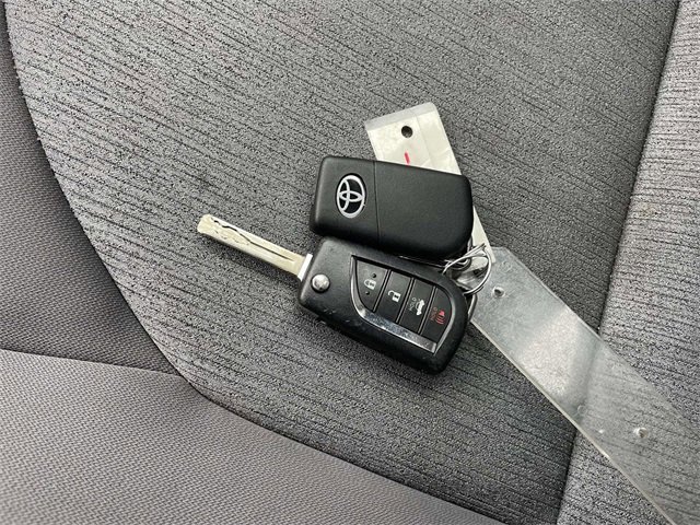 Used 2023 Toyota Camry LE image 30