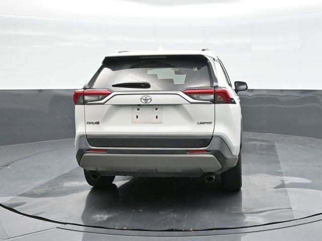 Used 2022 Toyota RAV4 Limited FWD image 11