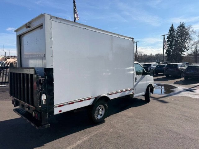Used 2020 Chevrolet Express 3500 w/ Power Convenience Package RWD image 15