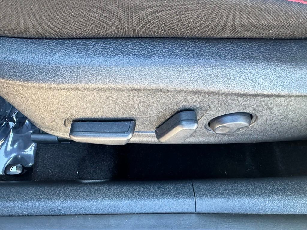 Used 2022 Hyundai Kona N Line w/ Tech Package image 20