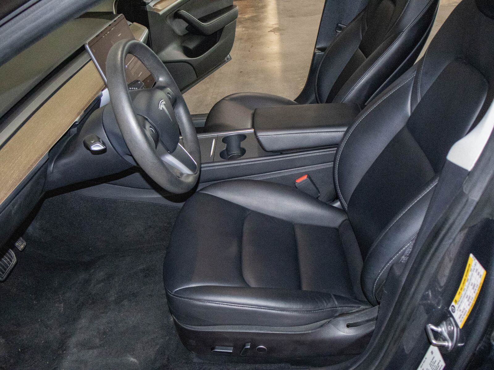 Used 2022 Tesla Model 3 Long Range AWD/4WD image 8