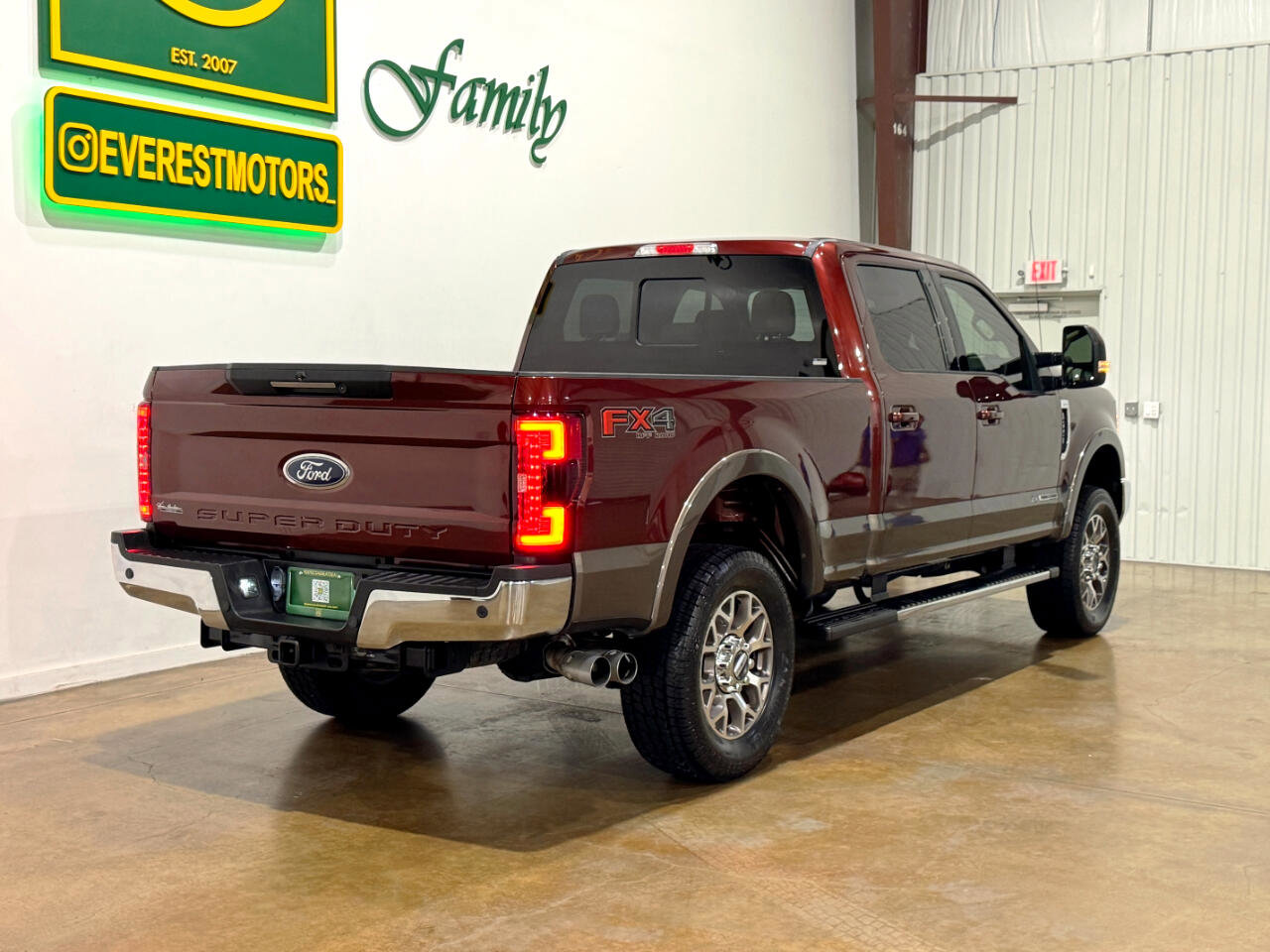 Used 2017 Ford F250 Lariat w/ Lariat Ultimate Package image 7