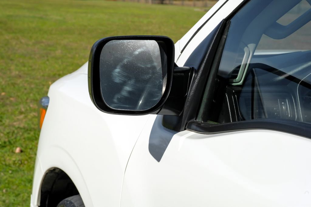 Used 2021 Nissan Titan S image 38