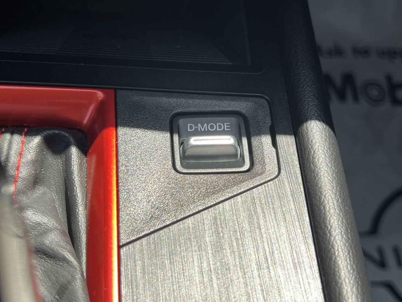 Certified 2026 Nissan Kicks SR FWD image 18