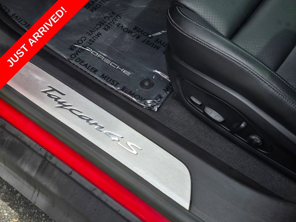 Used 2022 Porsche Taycan 4S AWD/4WD image 23