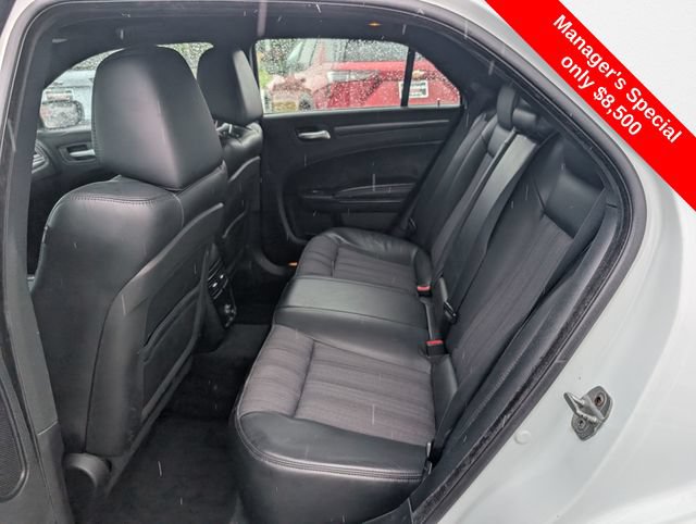 Used 2013 Chrysler 300 S AWD/4WD image 9