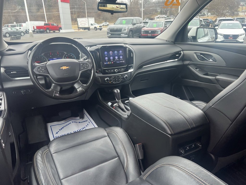 Used 2020 Chevrolet Traverse LT w/ LT Premium Package image 18